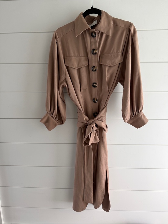 Modern Citizen Dresses & Skirts - Modern Citizen Taupe Tie-Waist Midi Shirt Dress, Size Medium